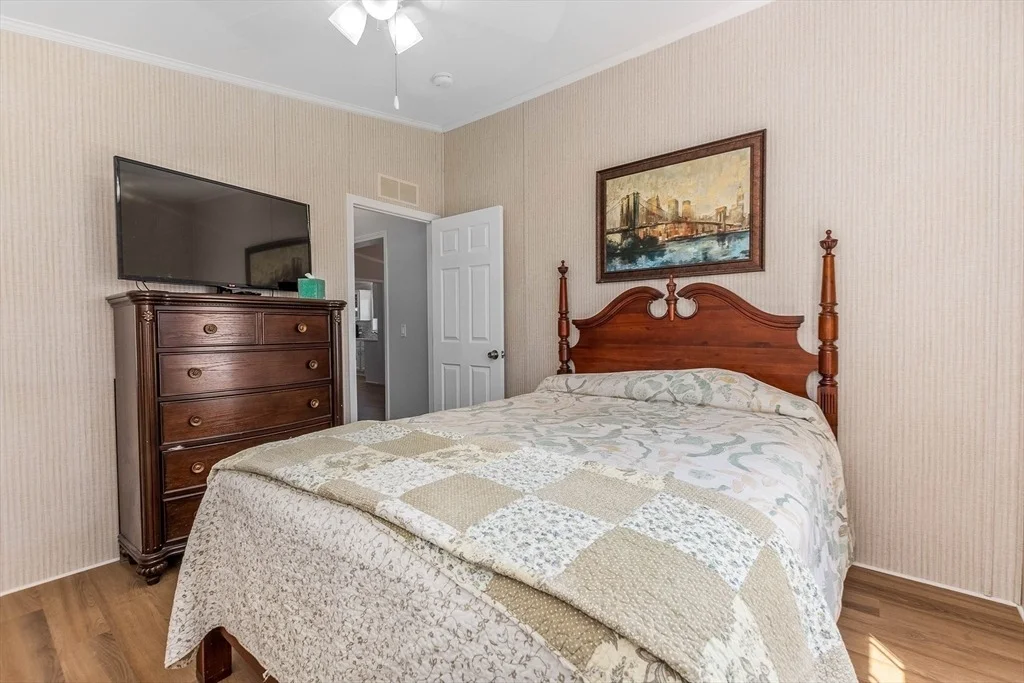 Photo of 54 Georges Loop