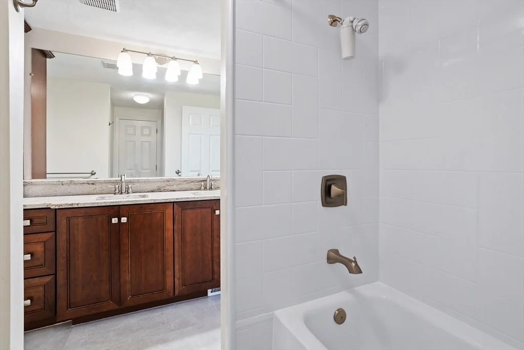 Photo of Unit 3 at 15 Deer Path