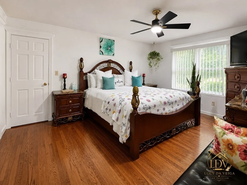 Photo of 252 Elizabeth Dr