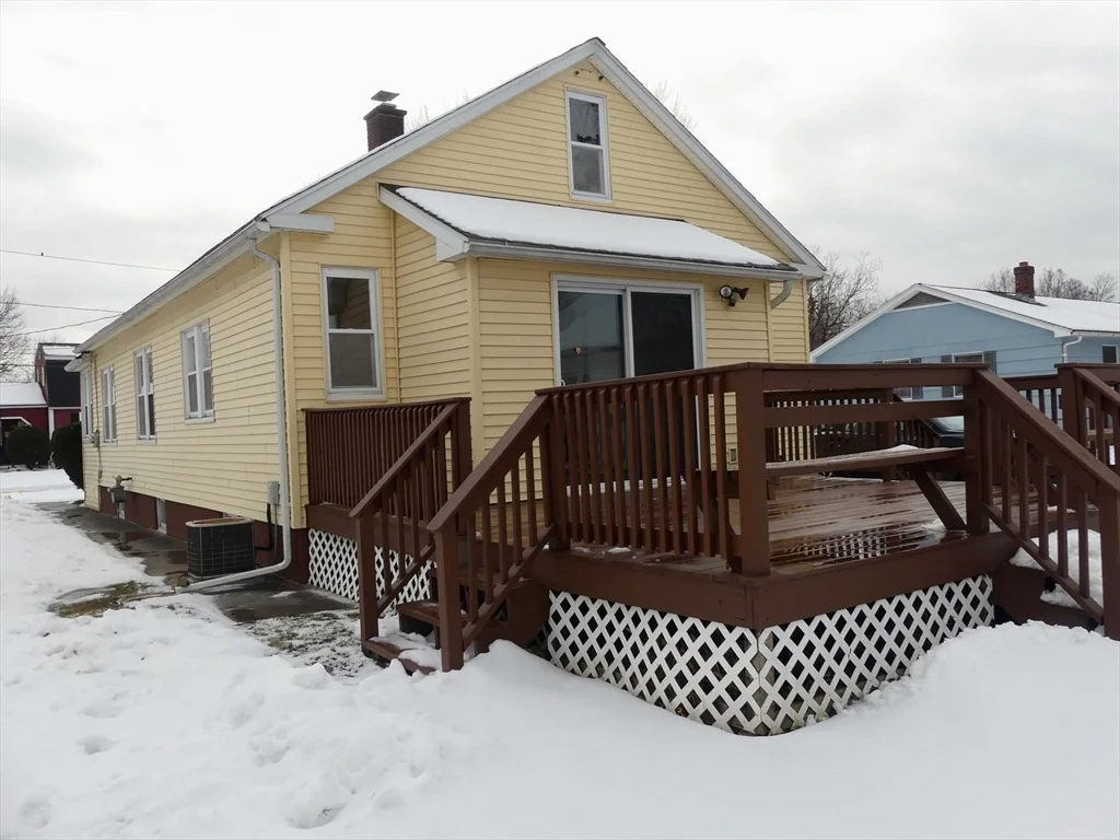 Photo of 26 Whitin Ave