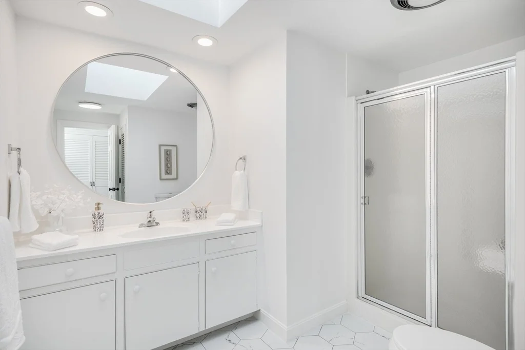 Photo of 545 Sea View Avenue