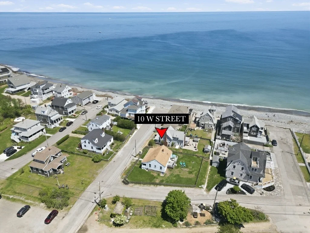 Photo of 10 W Street