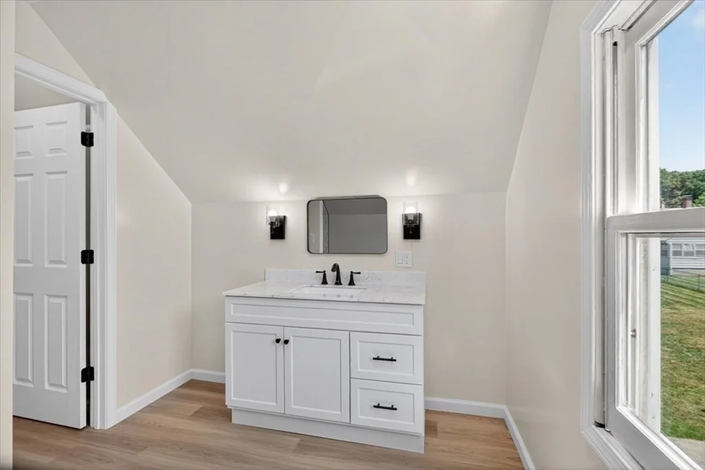 Photo of 163 Powell Avenue