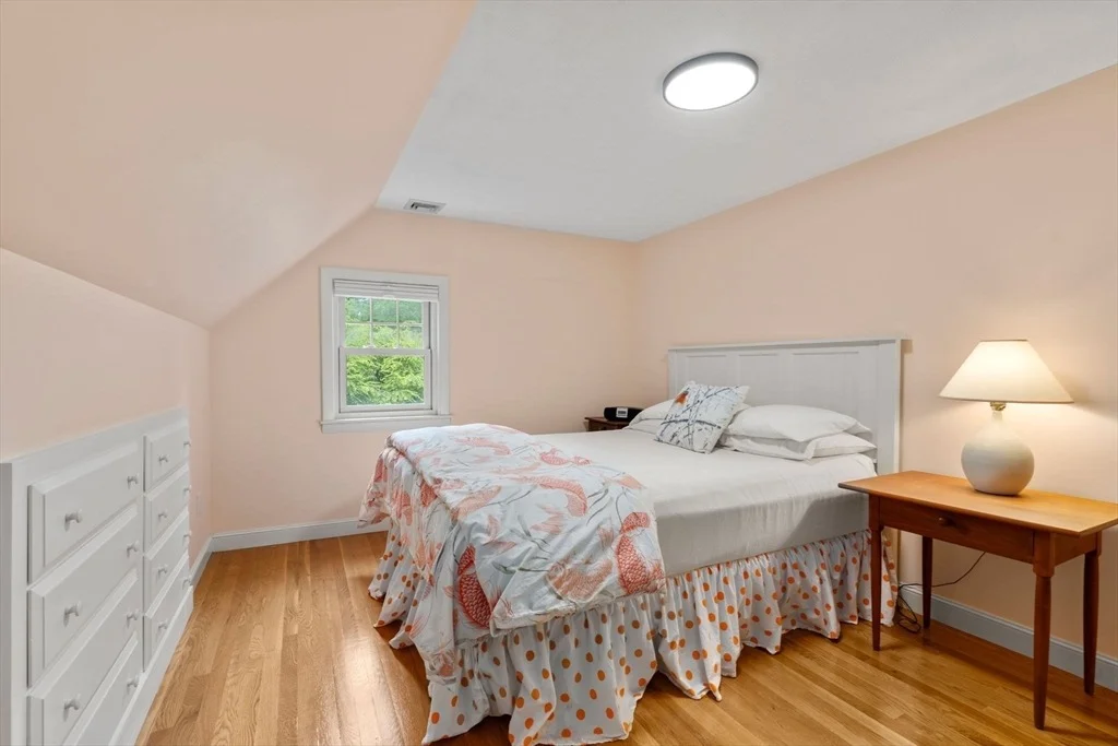 Photo of 40 Upson Rd