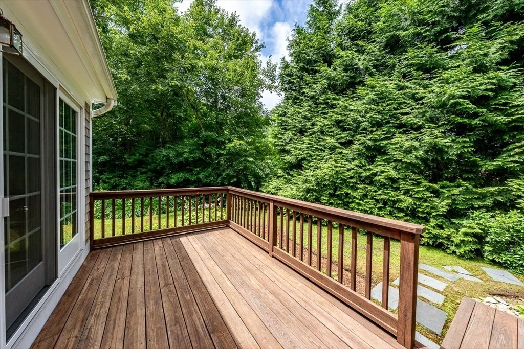 Photo of 21 Rainbow Dr