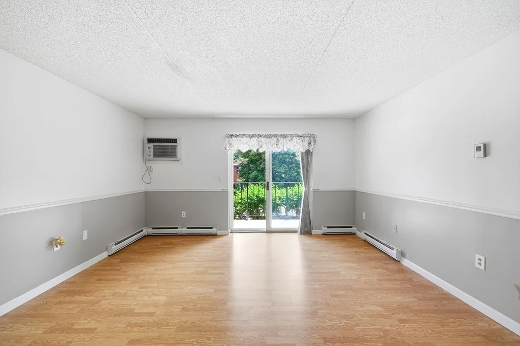 Photo of Unit F at 36 Maple Crest Cir