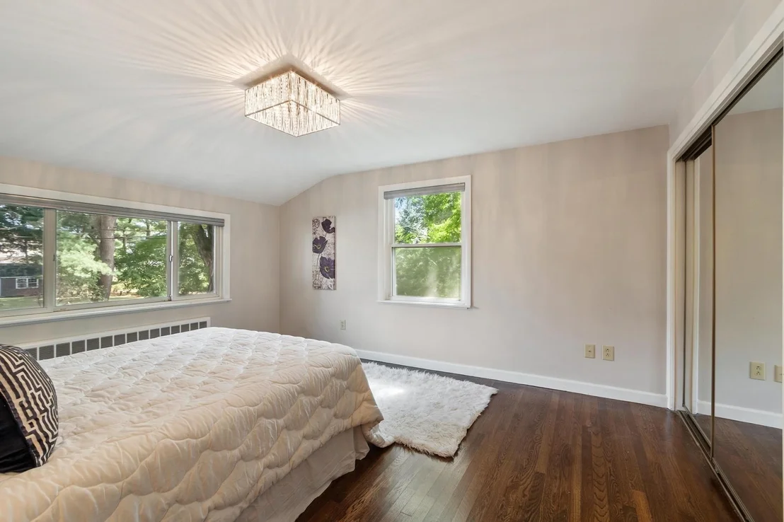 Photo of 1 Standish Road