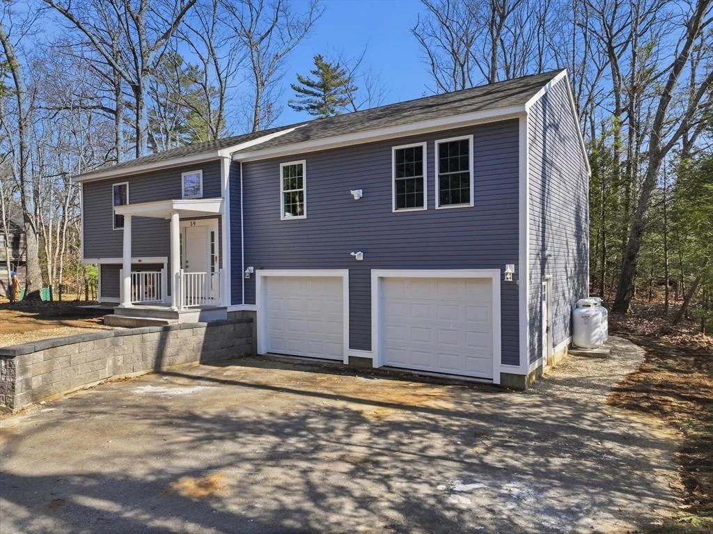 Photo of 39 Hiland Road