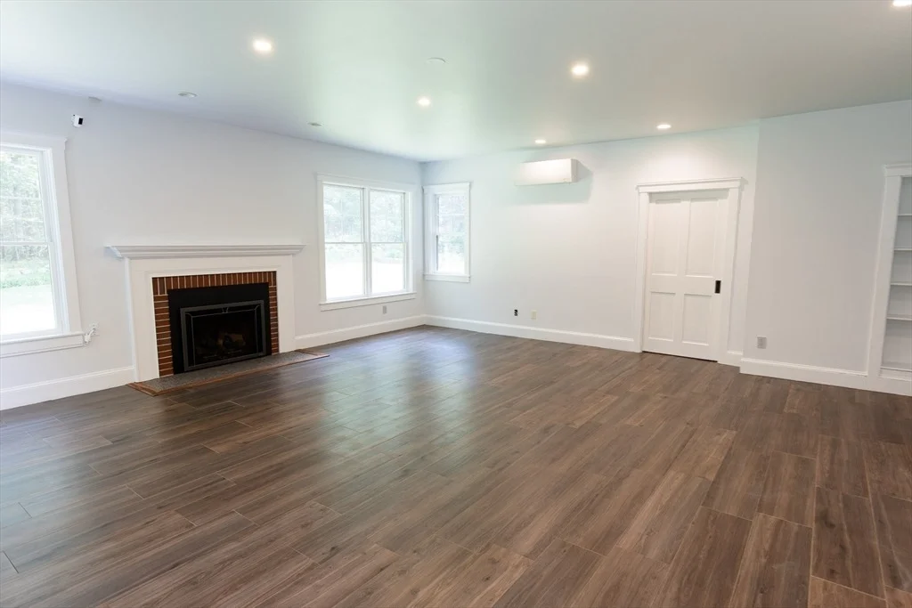 Photo of 2 Spingler Dr