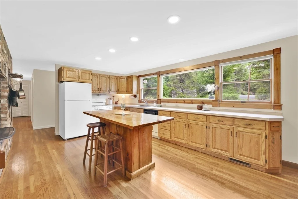 Photo of 3 Logie Ln