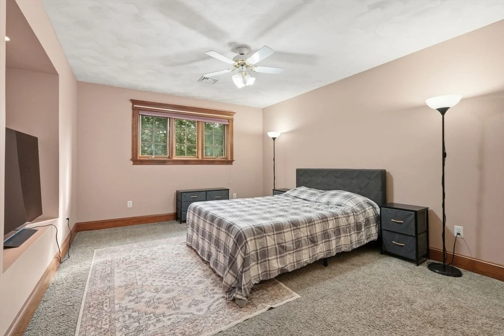 Photo of 42 Gary Dr