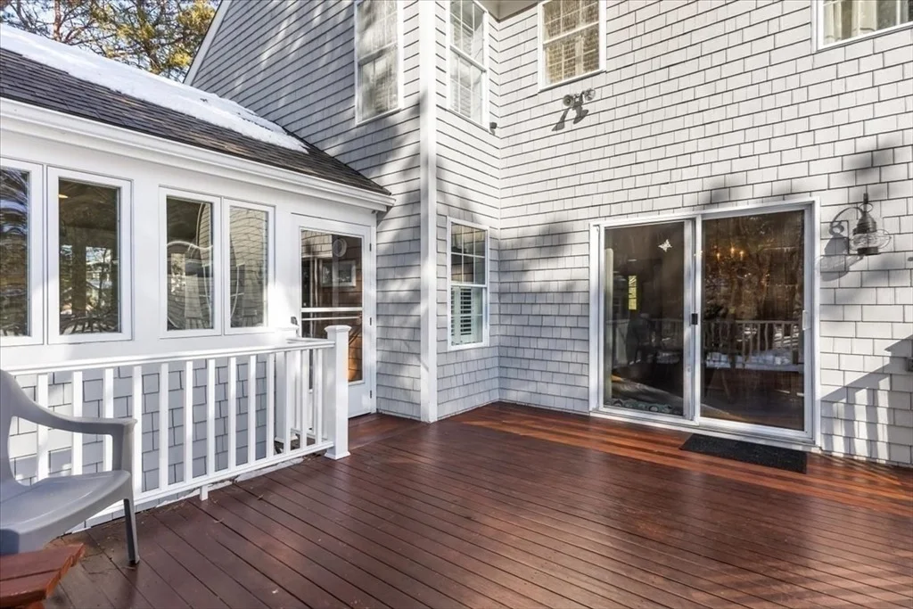 Photo of 12 Quashnet Woods Dr
