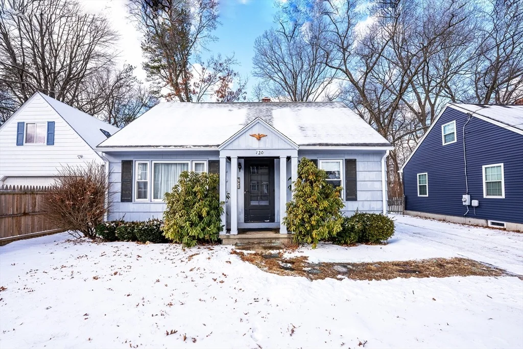 Photo of 120 Lamont St.