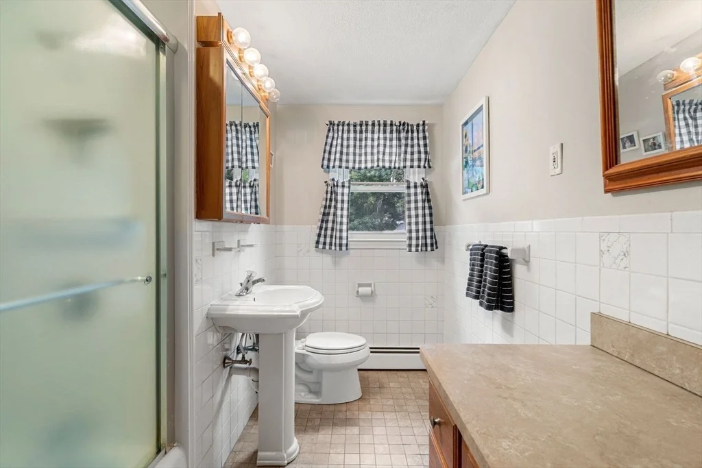 Photo of 78 Robbie Rd