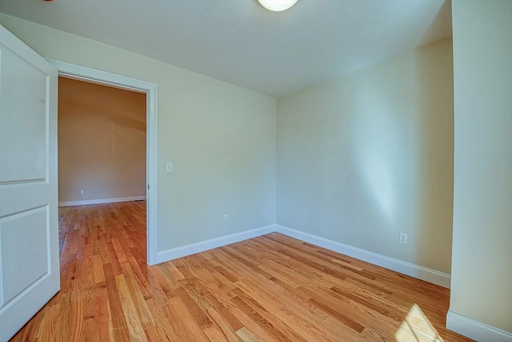 Photo of 566 Freelove St