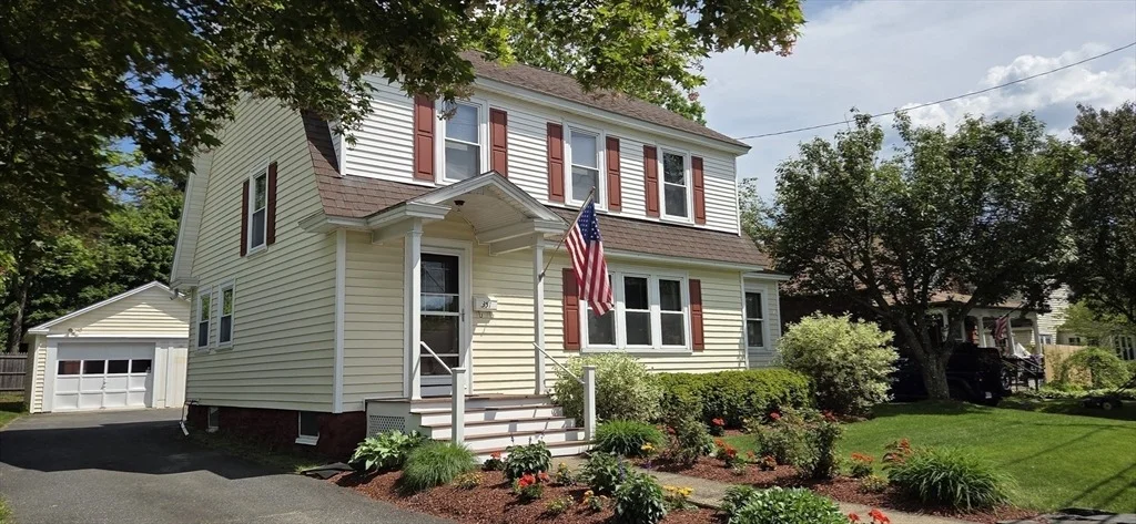 Photo of 351 Davis Street