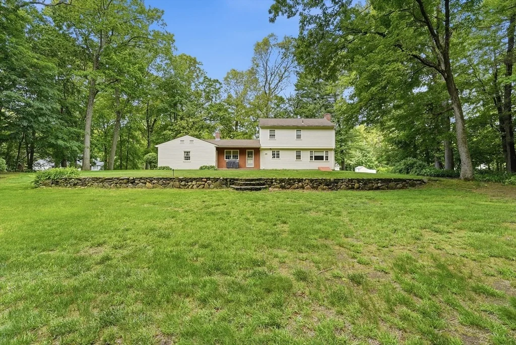 Photo of 17 Raymond Dr