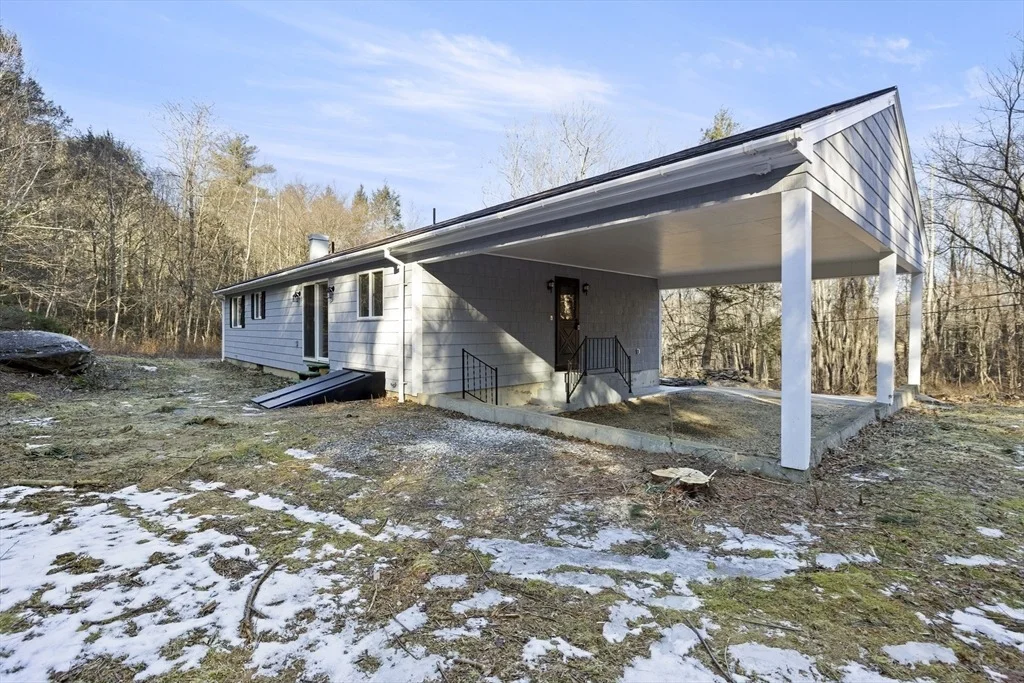 Photo of 28 Long Hill Rd
