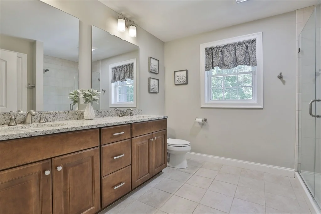 Photo of 2 Sadie Ln