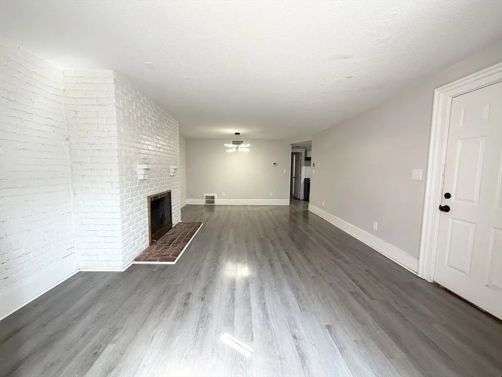 Photo of Unit 1 at 70 Temple St