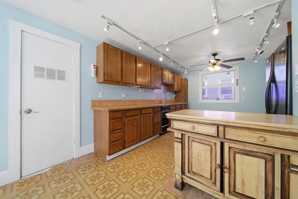 Photo of 38 High Rock Road