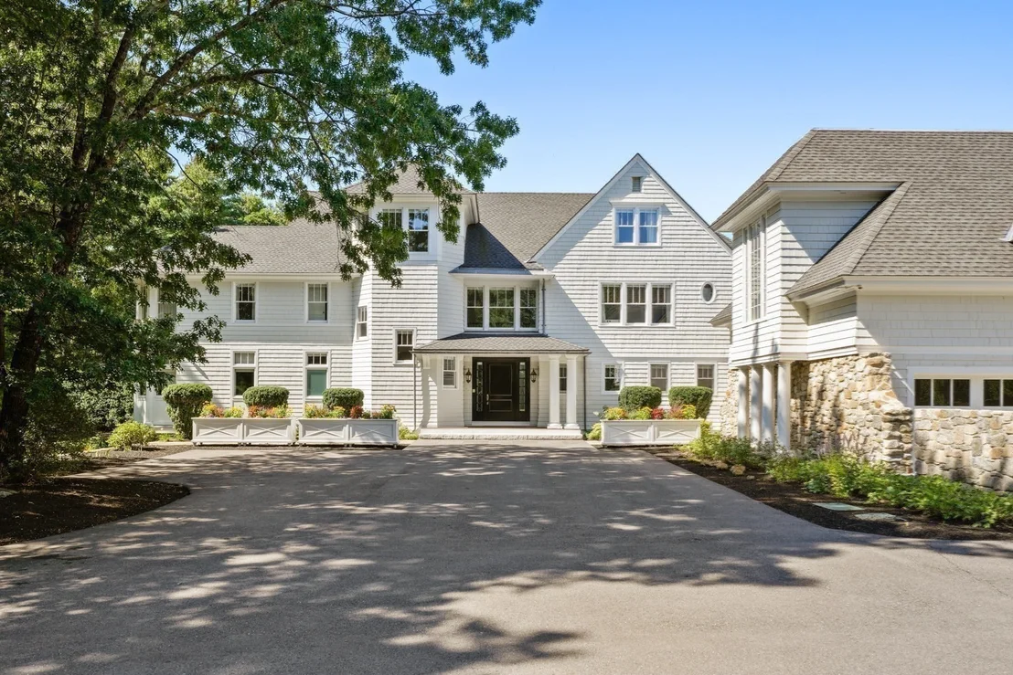 Photo of 210 Monument Farm Road