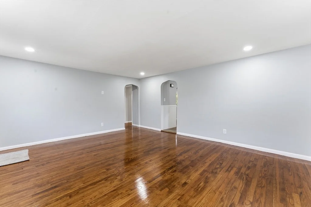 Photo of 123 Beesley Ave