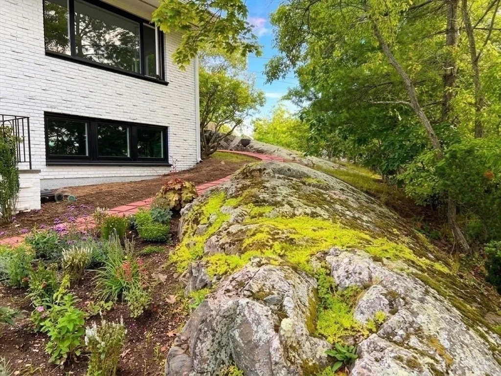 Photo of 20 Parsons Dr.