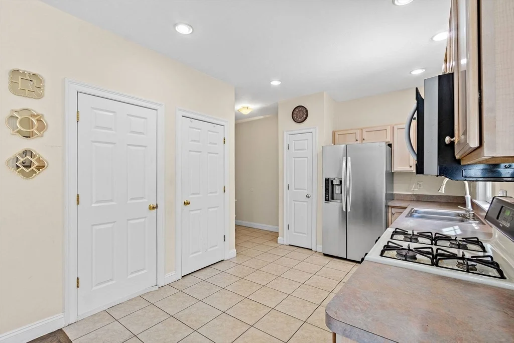 Photo of Unit 51 at 51 Knowlton Circle