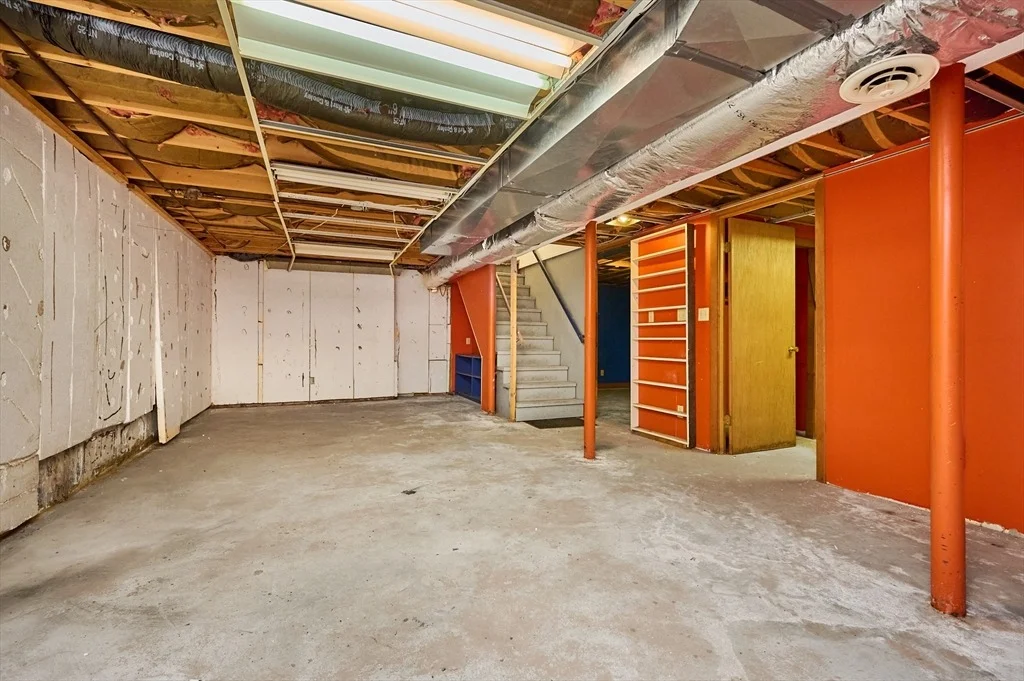 Photo of 89 Pondview Dr