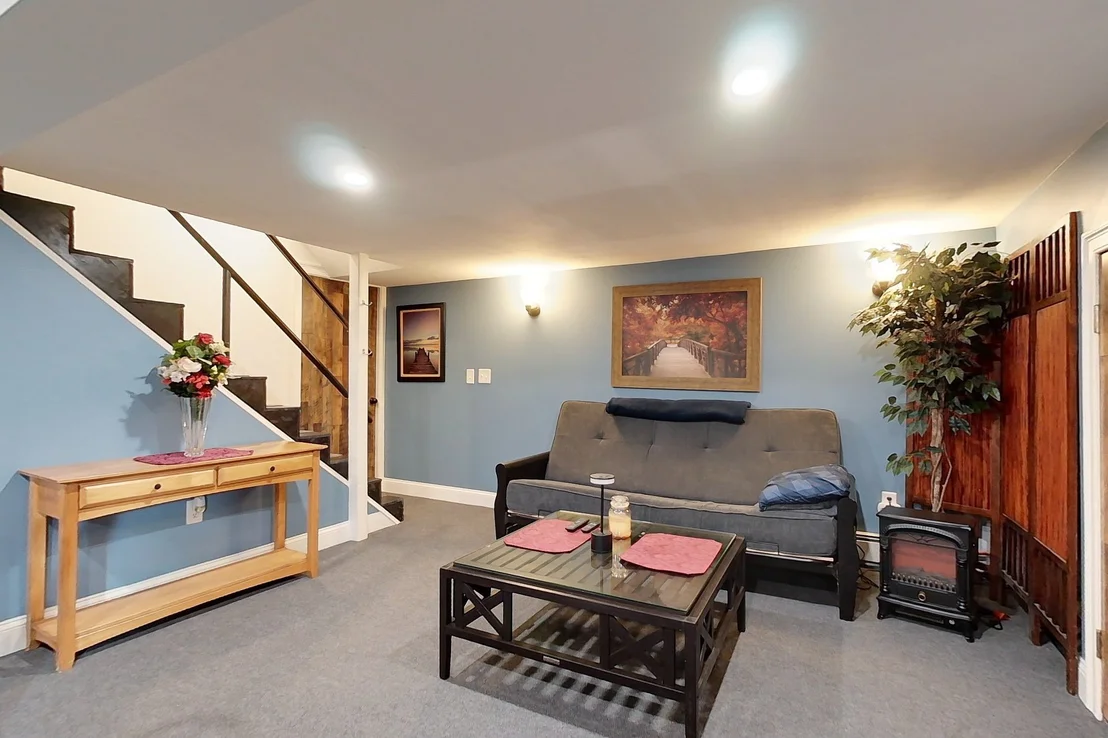 Photo of 135 Lowell Rd