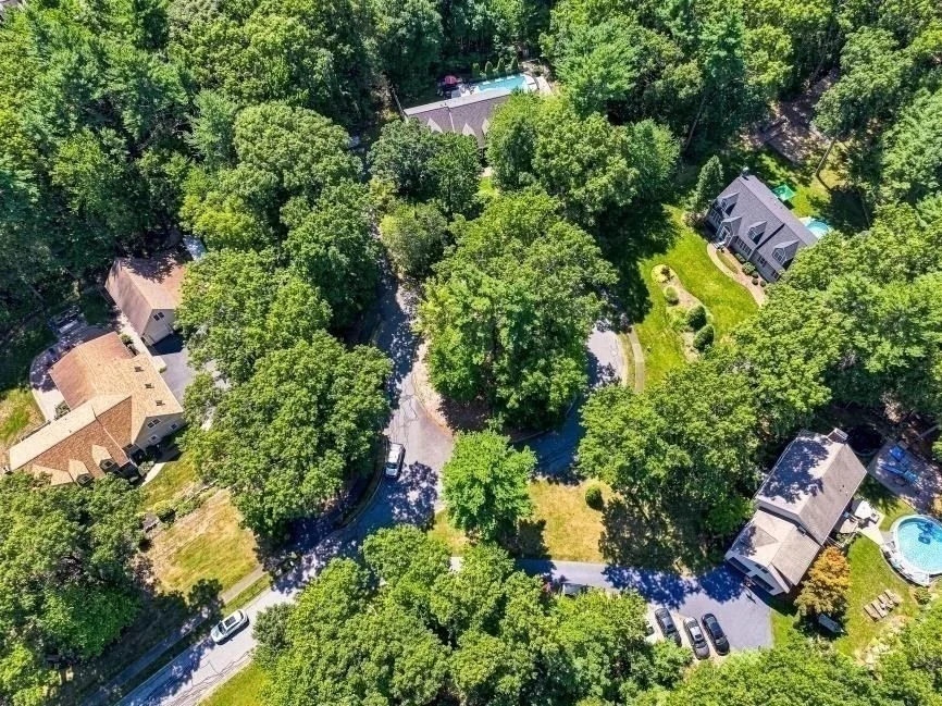 Photo of 14 Cedar Ridge Ln