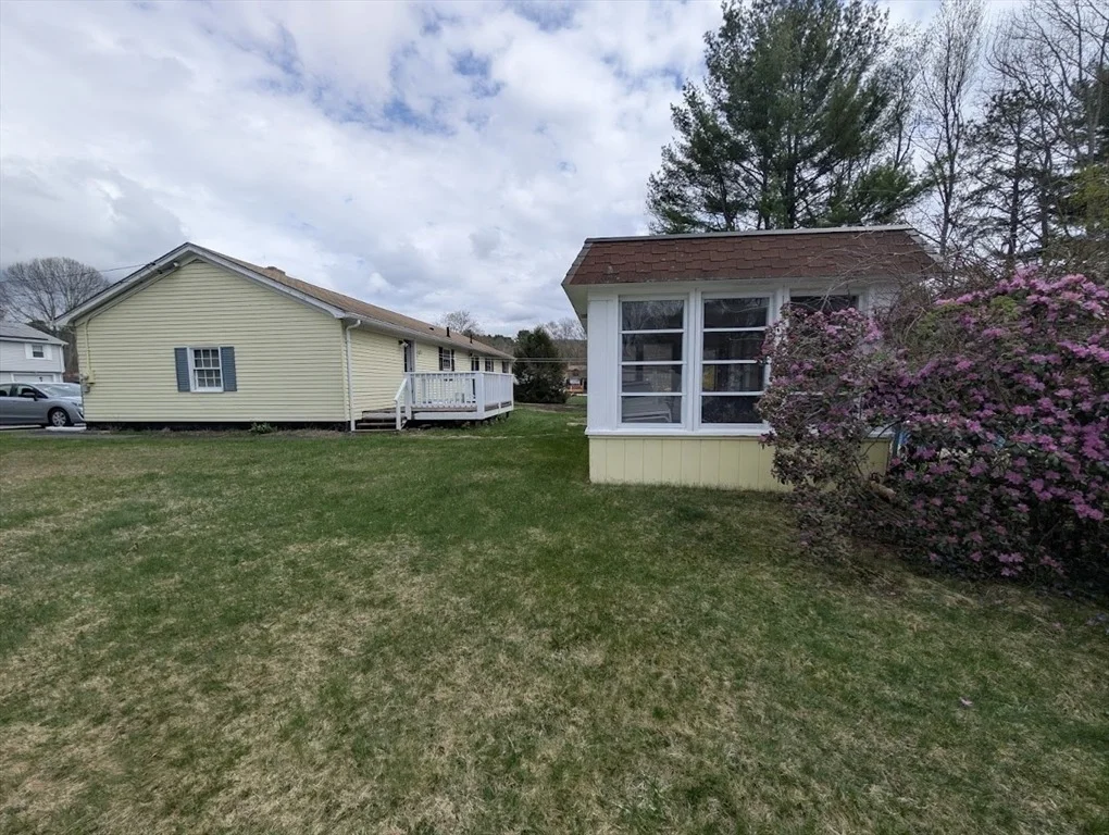 Photo of 16 Pinewood  Dr
