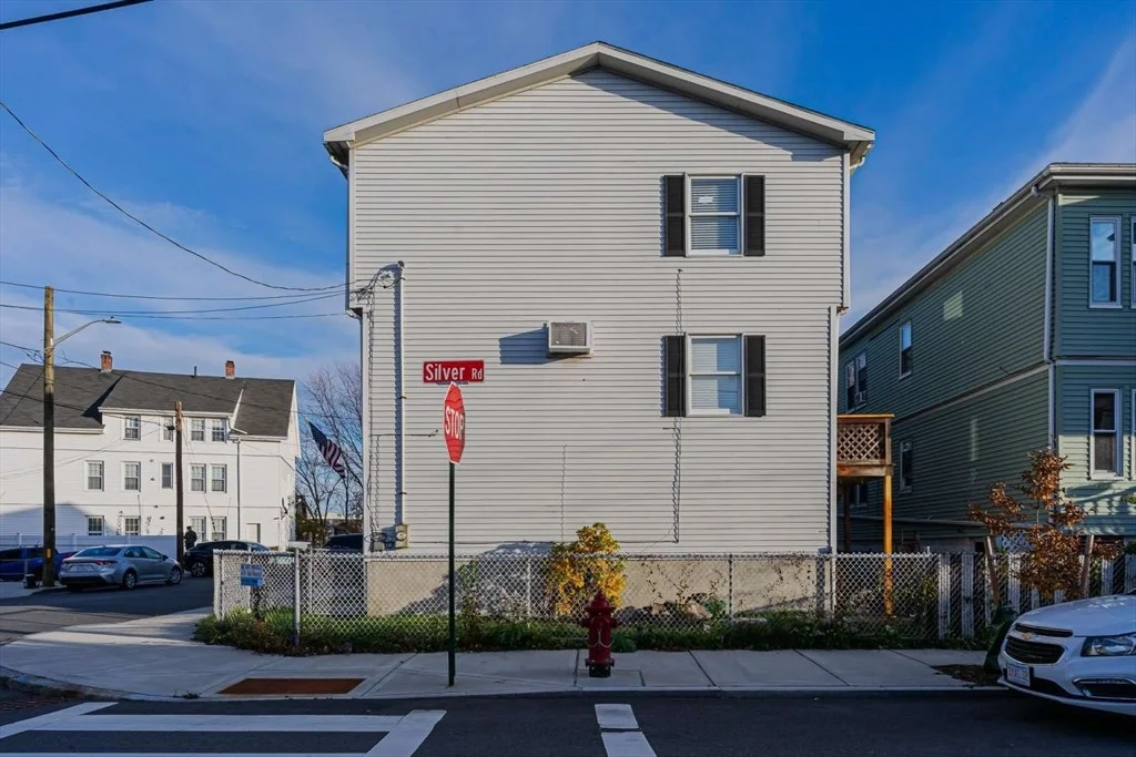 Photo of Unit 27 at 27 Silver Road