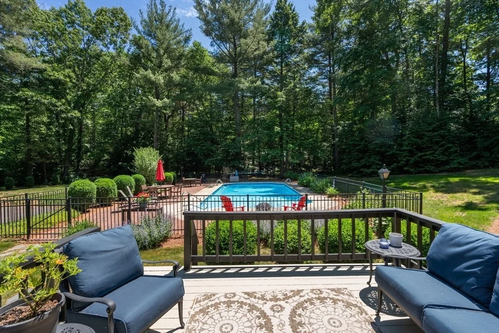 Photo of 180 Loomis Ridge