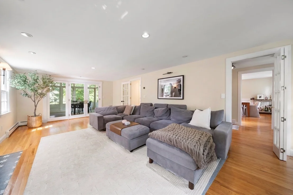 Photo of 14 Thoreau Rd