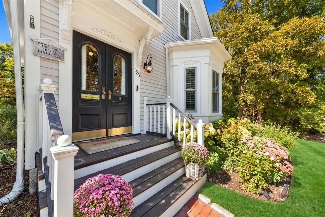 Photo of 137 Fort Hill St