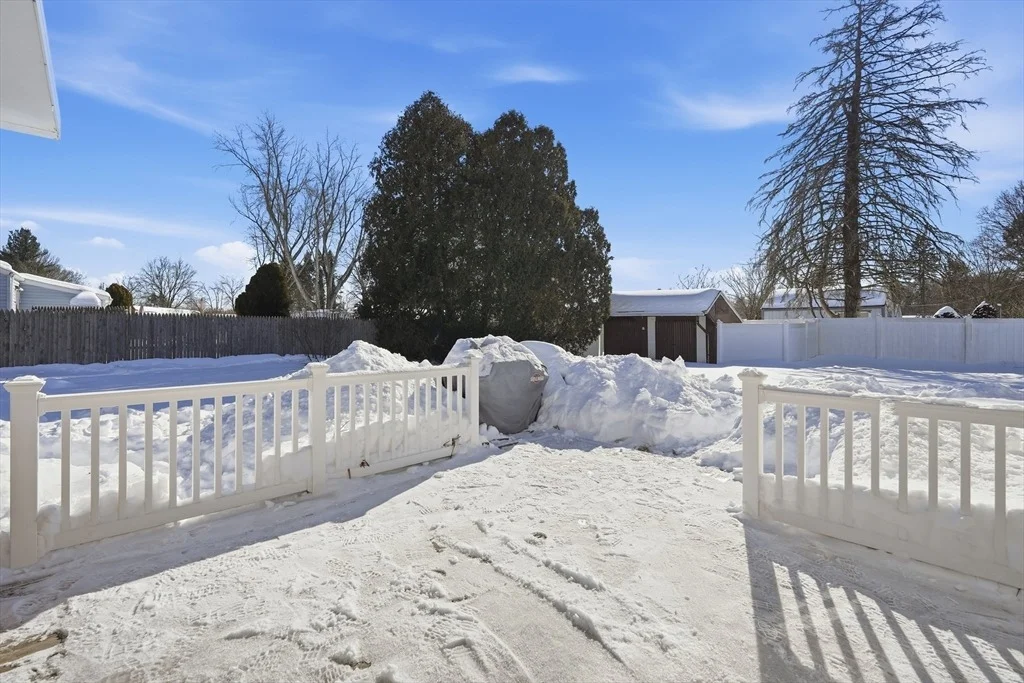Photo of 144 River Rd