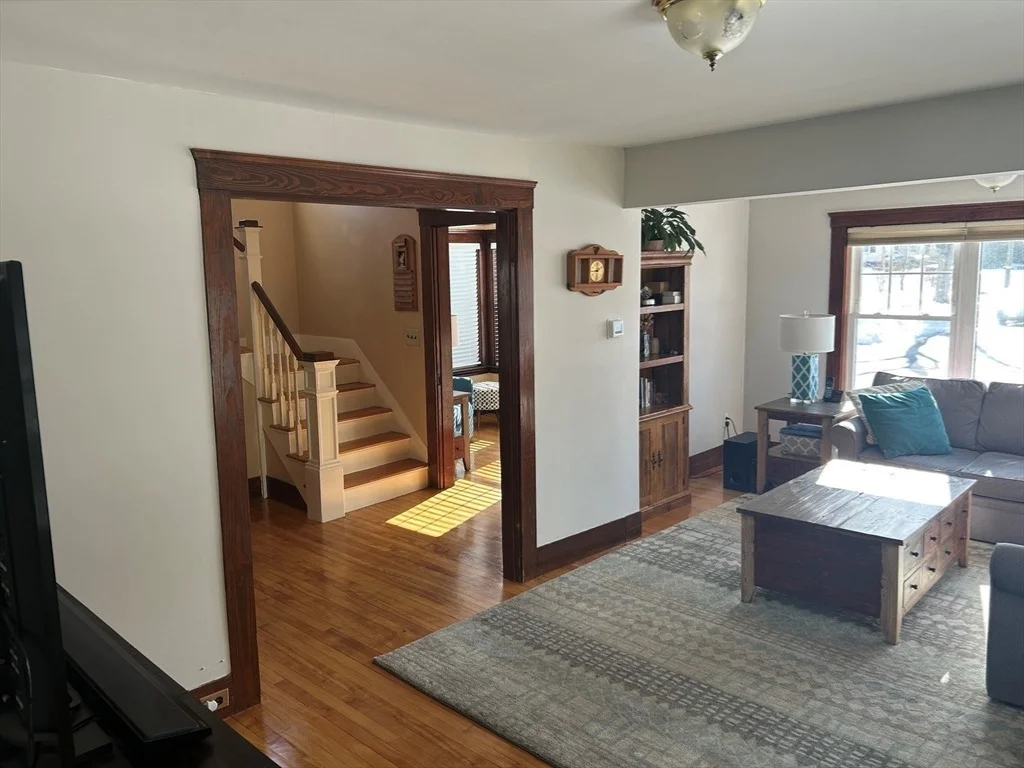 Photo of 32 Lawrence St