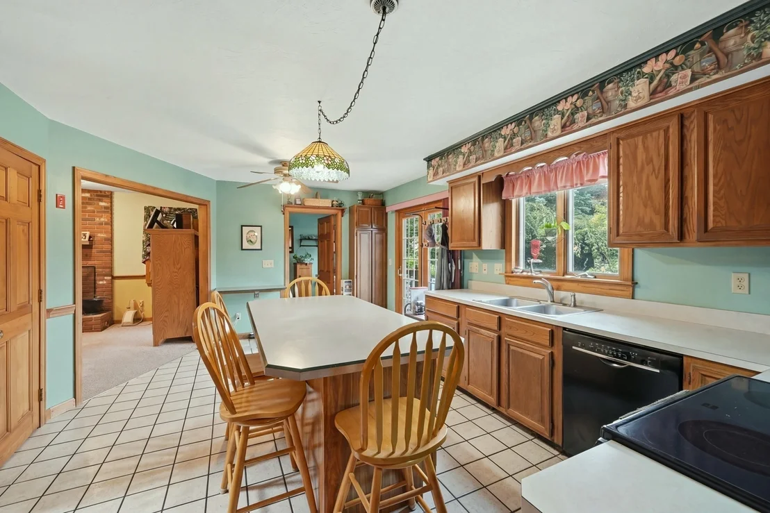 Photo of 235 Pierce Rd