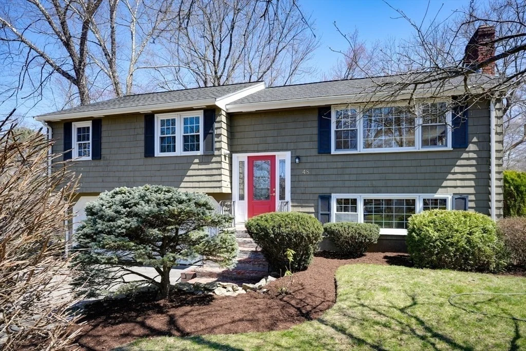 Photo of 48 Pinecrest Rd