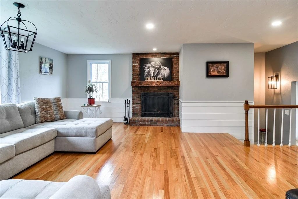 Photo of 43 Dibuono Dr