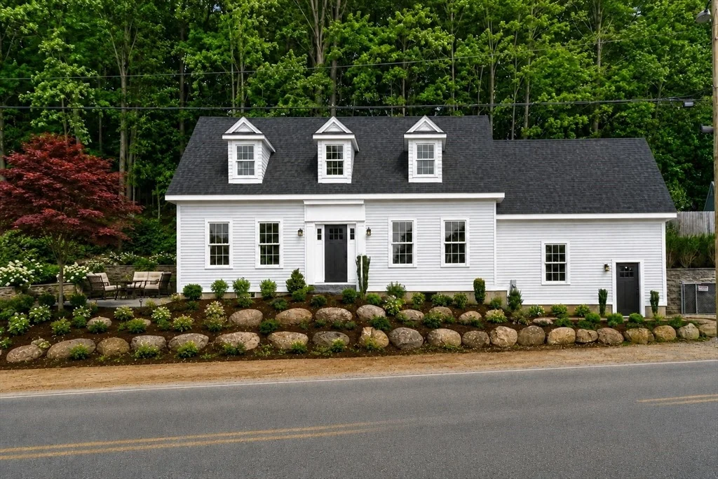 Photo of 6 Monroe Street