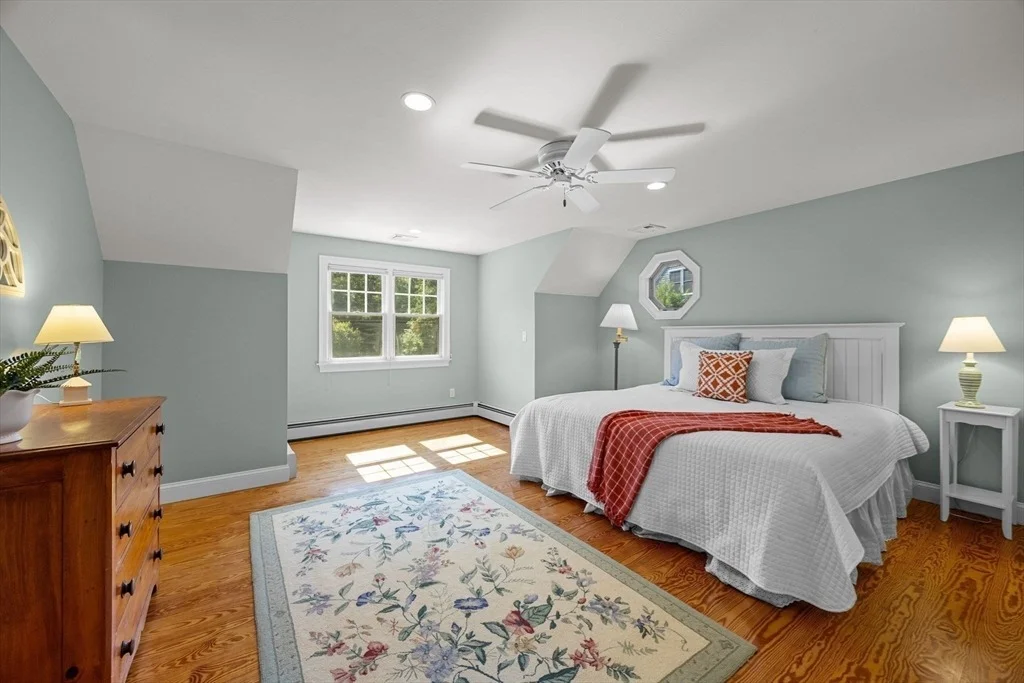 Photo of 783 Santuit-Newton