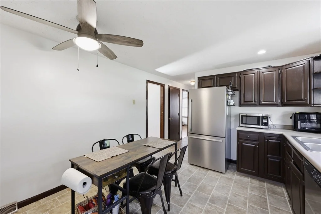 Photo of 164 Arnold Ave