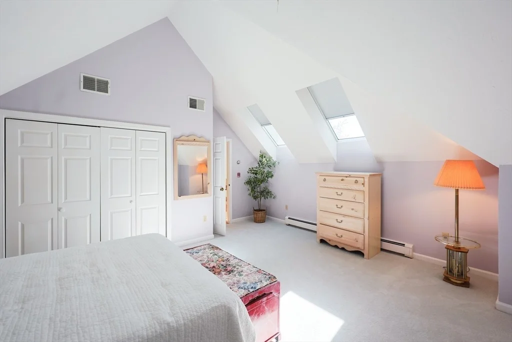 Photo of 8 Fieldstone Lane