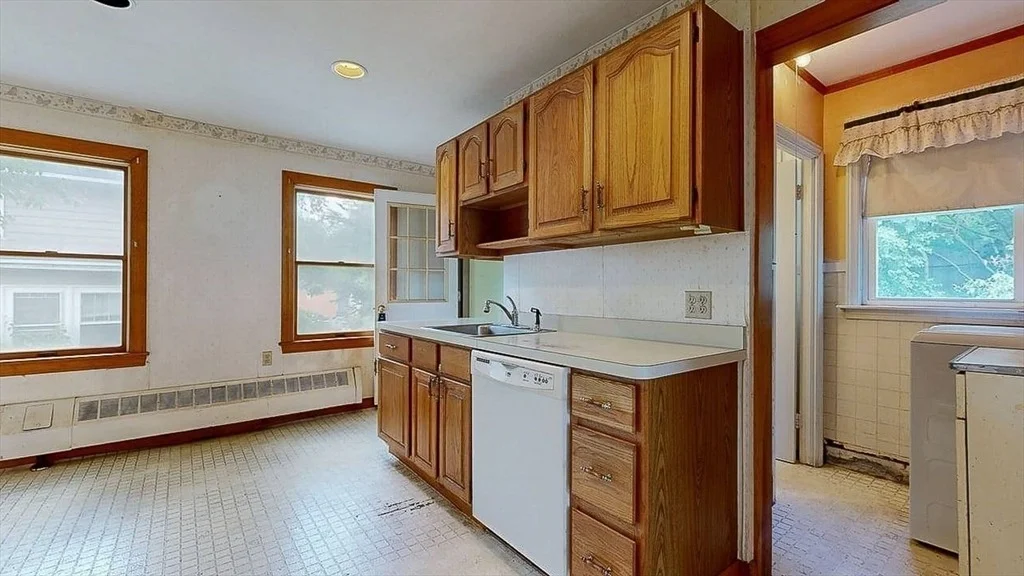 Photo of 120 Hillcroft Ave