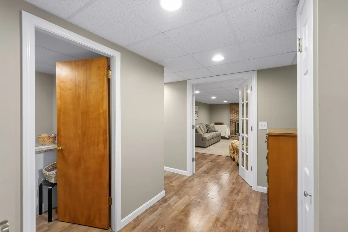 Photo of 14 Oak Cir