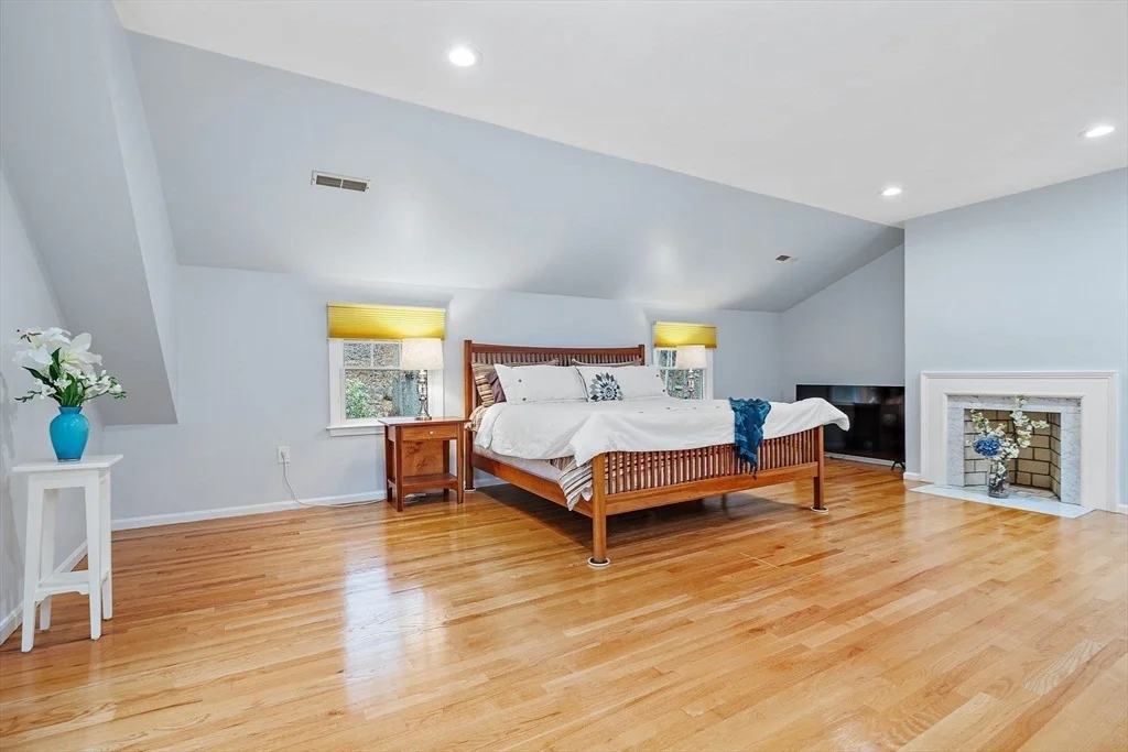 Photo of 39 Desimone Drive