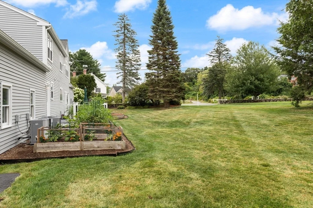 Photo of 323 Robert Rd